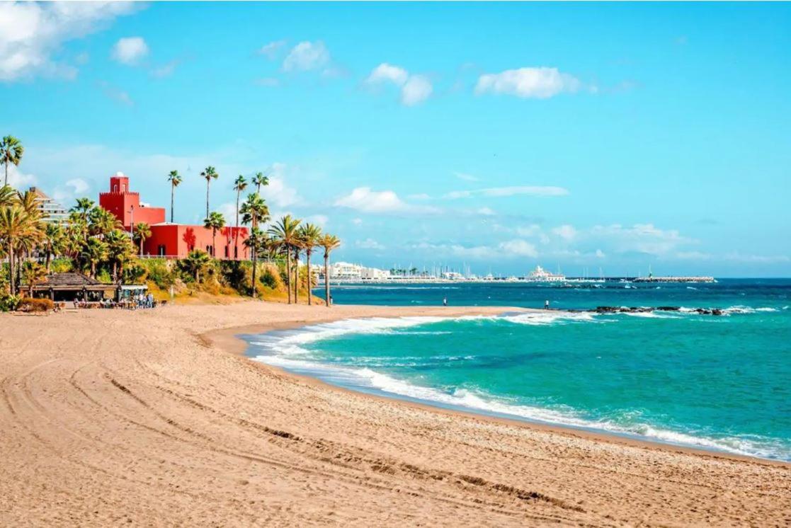 شقة Piso En Alquiler En Benalmadena Costa المظهر الخارجي الصورة